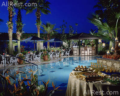 Four Seasons Hotel Singapore 15